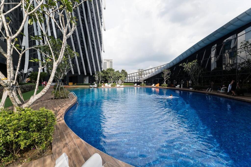 Arte Mont Kiara Duplex 4 Pax Jacuzzi Apartment Kuala Lumpur Exterior photo